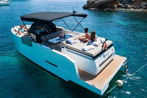 De Antonio Yachts D28 Open