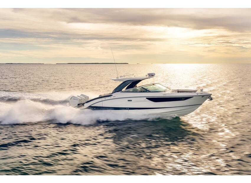 Sea Ray SLX 360 OB