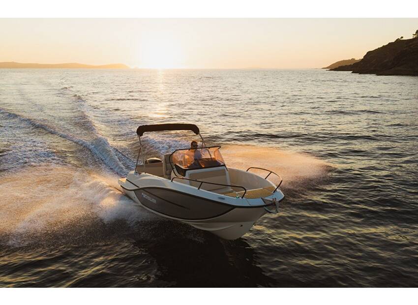 Quicksilver 625 Open