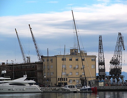 Obnovljeno prizemlje LK Rijeka