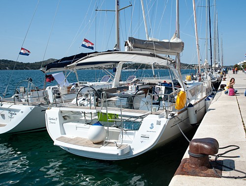 Iznajmljeno deset jedrilica