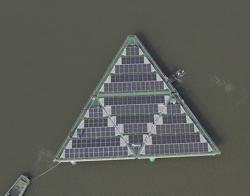 Plutajuća solarna farma
