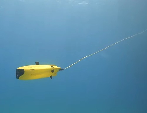 Osmoškolci dobili dron
