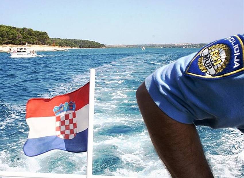 Pucali u zrak da spase utopljenicu