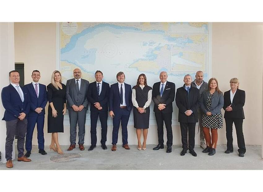 Hidrografski model S-100