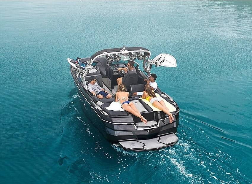 Za ludu brodsku zabavu