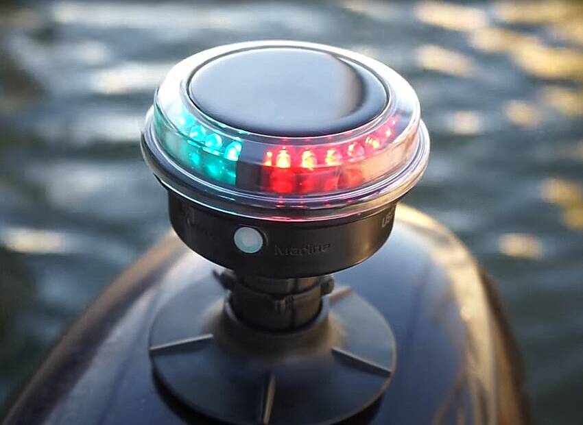 Solarno navigacijsko svjetlo