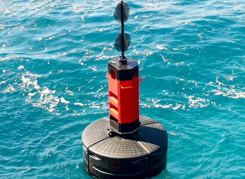 Signalne plutače "Val" i "Mrtulin"