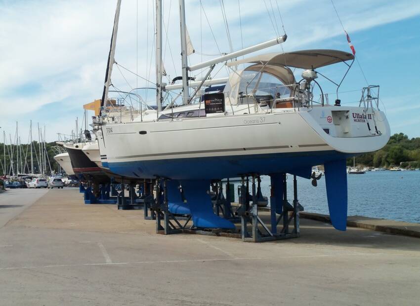 Eksplozija na jedrilici