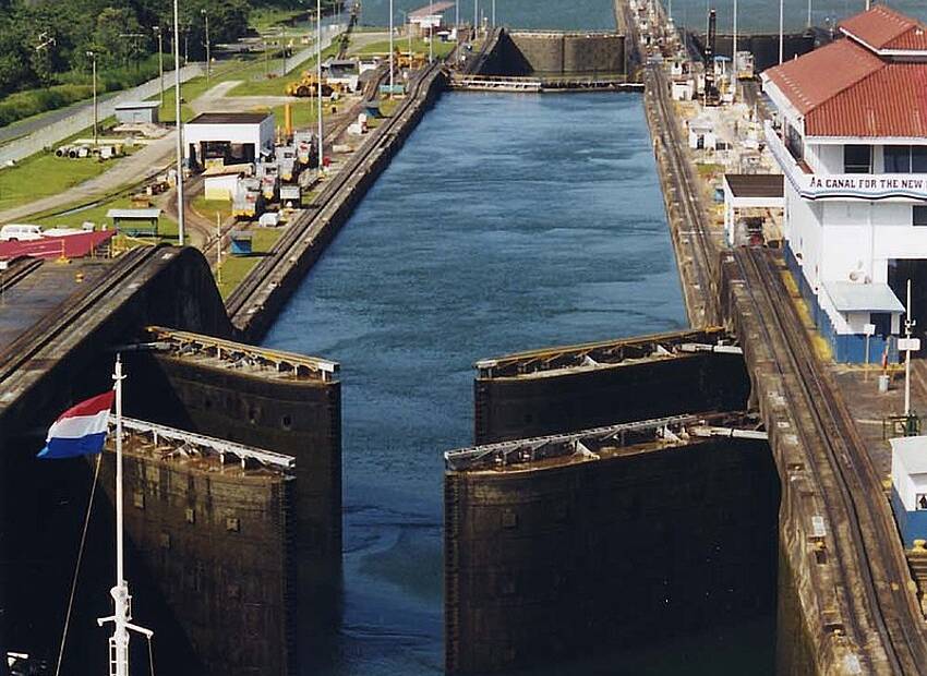 Brodari traže alternativne rute presušenog Panamskog kanala