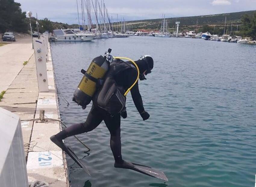 ACI marina Šimuni rasterećena značajne količine otpada