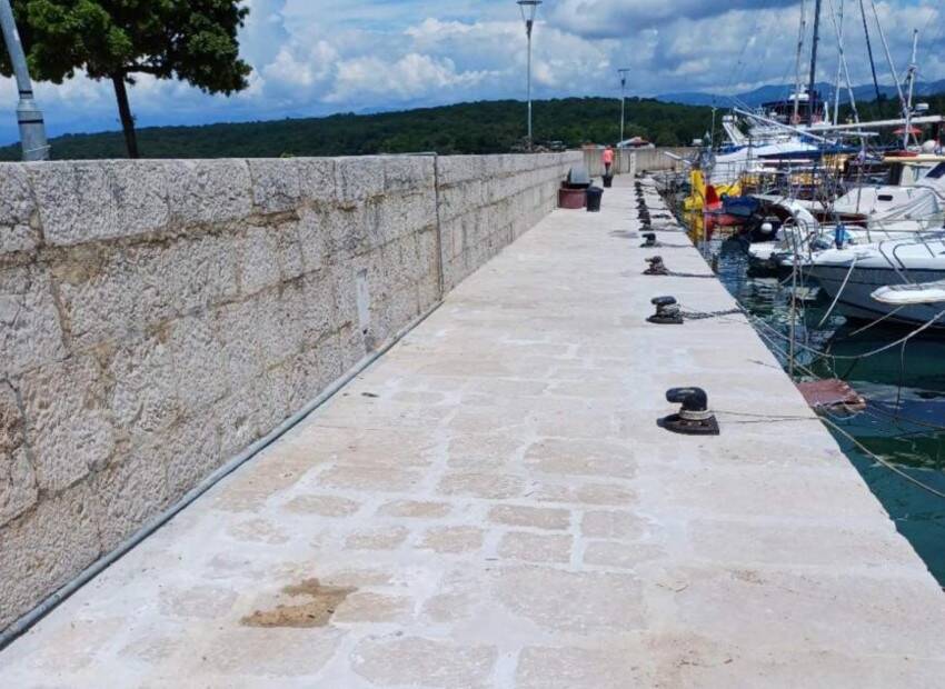 Što se trenutno radi u krčkim lukama?