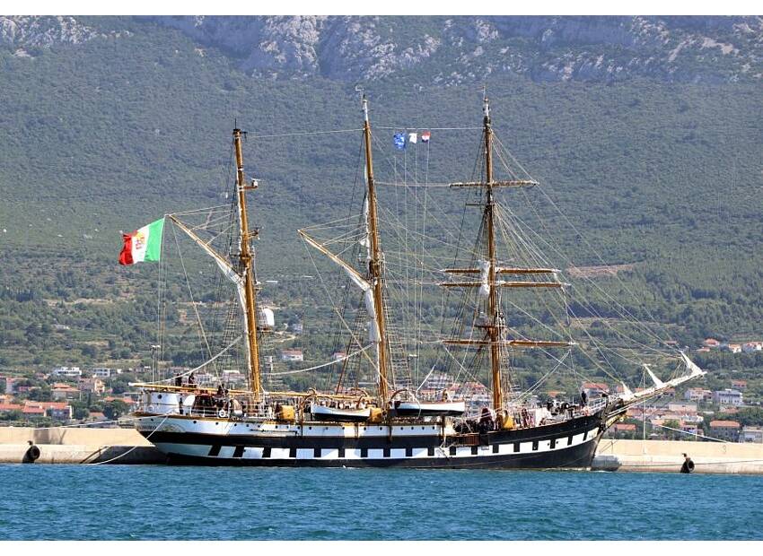 Posjet talijanskog školskog jedrenjaka “PALINURO” HRM-u