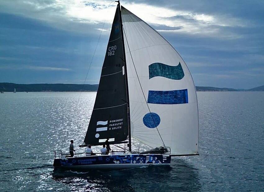 Postani član jedriličarske posade Pomorskog fakulteta!