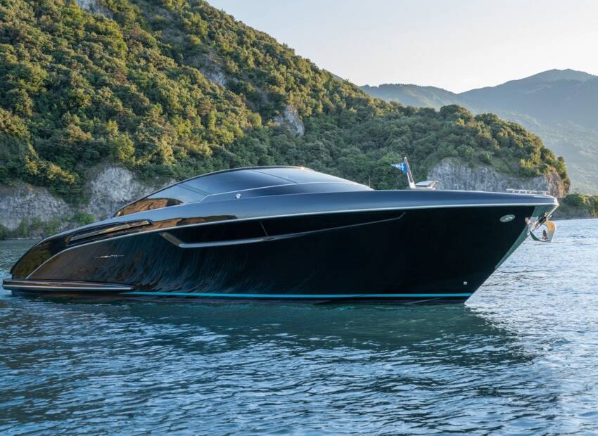 Riva Cento je rođena