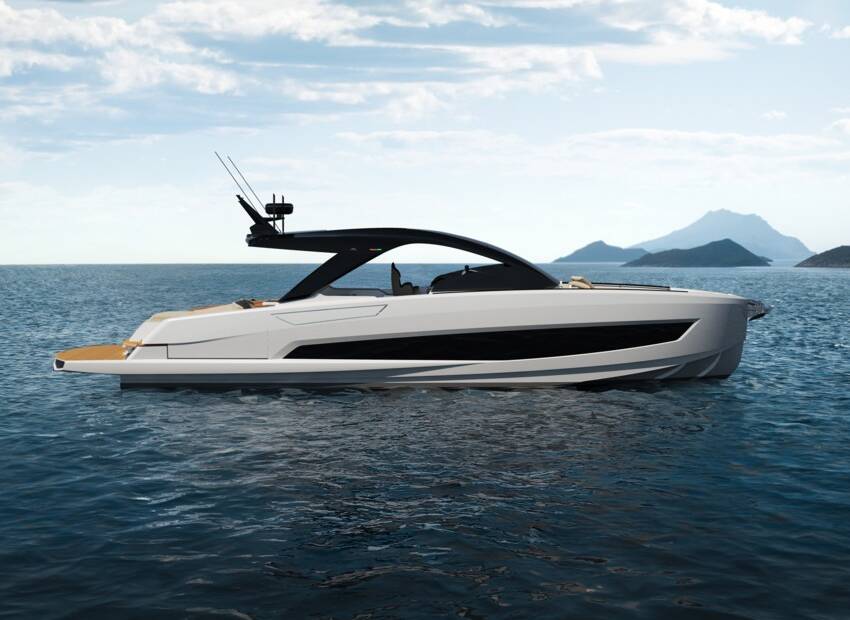 Novi 577 Coupé na bootu