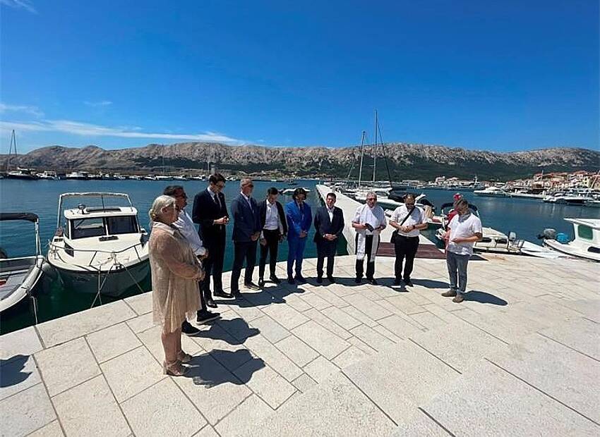 Kvarnerski most i luka Baška